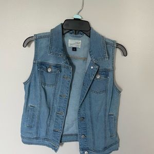 Universal Thread Jean jacket XS